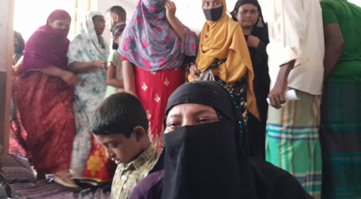 রাস্তা পার হতে গিয়ে প্রাণ গেল নানির, ৪৫ দিনের নাতি অক্ষত